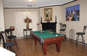 غرفة الألعاب