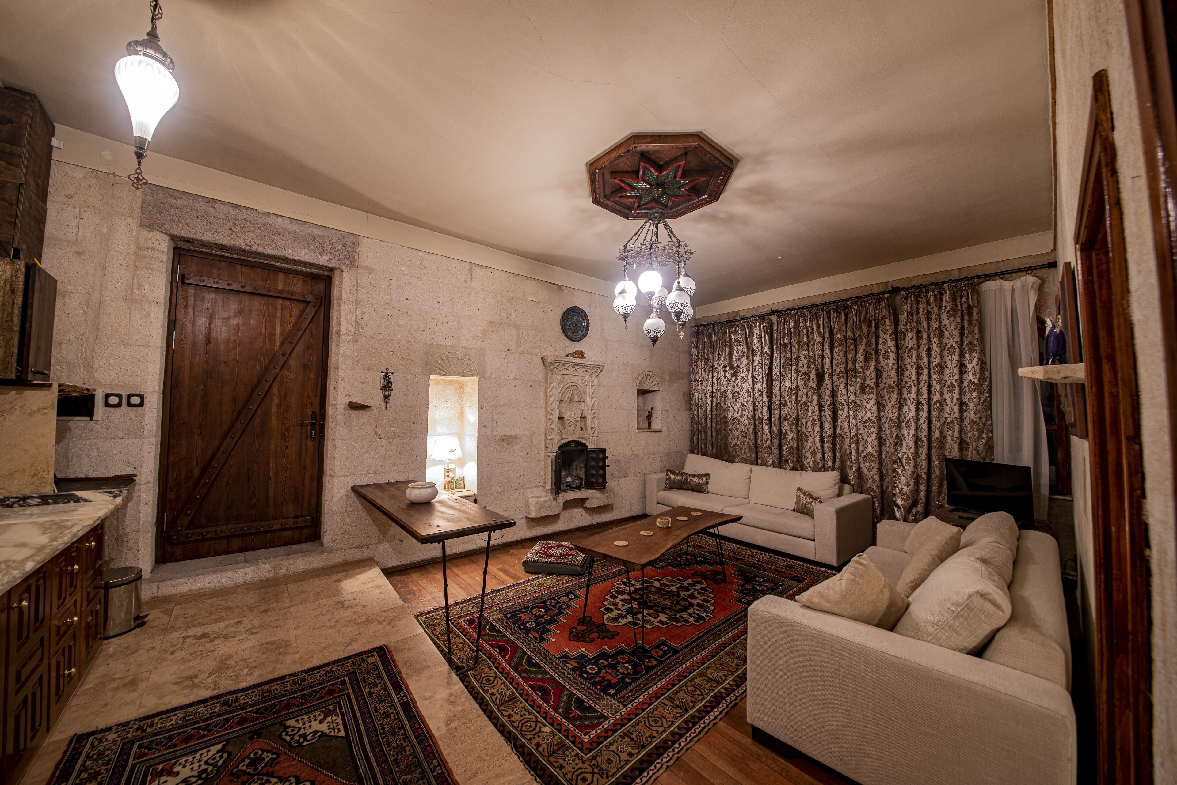 junior suite (sahmeran) | living area | 82-cm led tv with cable channels, tv