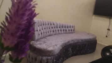In-room safe, individually furnished, soundproofing, bed sheets