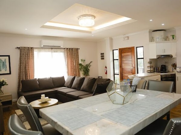 Smart-TV, DVD-Player