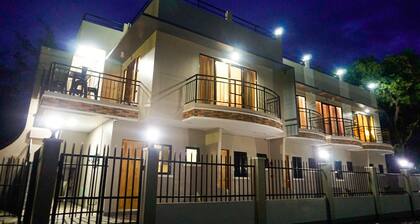 Full Kitch★WiFi★Netflix★A/C★Parking & Airport pick-up