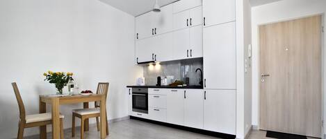 Standard Apartment | Private kitchenette