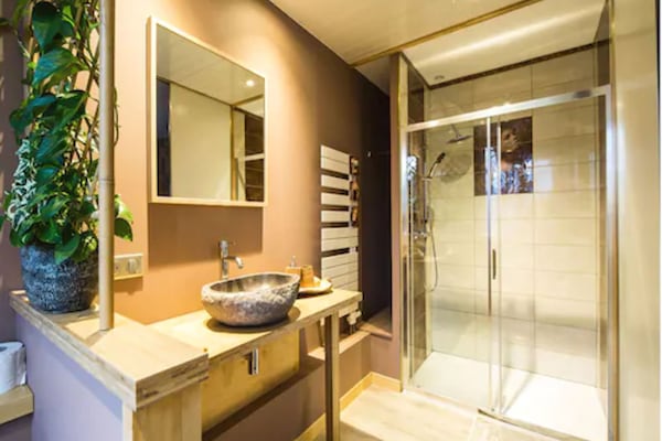 Double Room (Exotique) | Bathroom