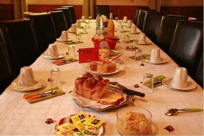 Daily continental breakfast for a fee - Chambres et Gites La Paysanne (Fresnes-en-Woevre)