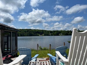 Property grounds - Meme's High Mountain Lake House (Woodford)