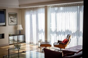 Interior - Skyview Penthouse - New Town (Edinburgh)