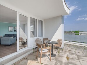 Three-Bedroom Suite with terrace | Terrasse/patio