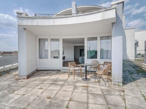 Three-Bedroom Suite with terrace | Terrasse/Patio