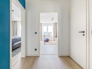 One-Bedroom Suite L with balcony | Coin séjour