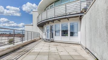 One-Bedroom Suite XL with terrace | Terrasse/Patio