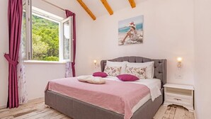 Unclassified image, 4 of 41, button - Apartments More Luxury (Mljet)