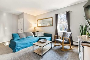 Téléviseur, bureau