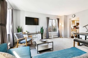 Téléviseur, bureau