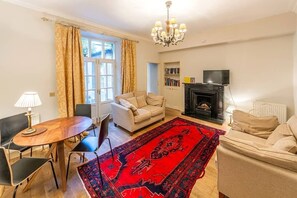 Appartement, 2 chambres | Coin séjour