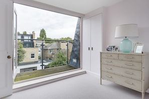 House (3 Bedrooms) | 3 bedrooms, premium bedding, individually decorated