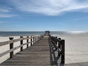 Una spiaggia nelle vicinanze, teli da spiaggia