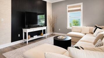 Una Smart TV, Netflix, un reproductor de DVD, servicios de streaming