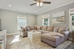 Smart-TV, Netflix, DVD-Player, Streaming-Dienste