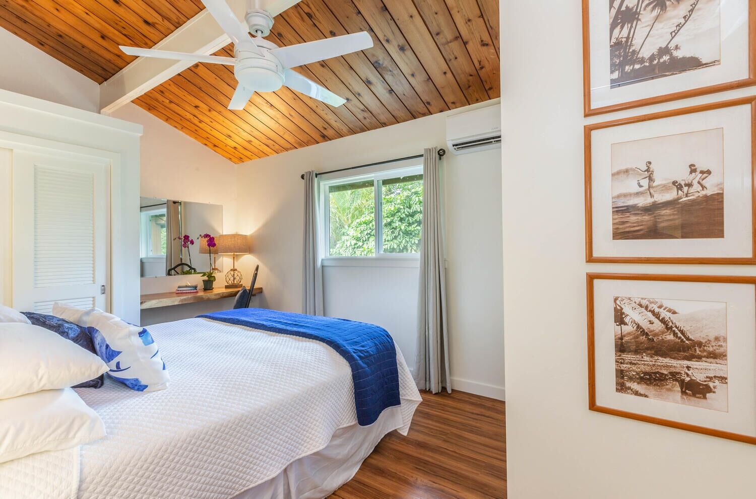 3 bedrooms, desk, iron/ironing board, travel crib