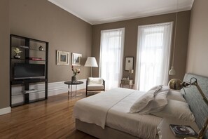 Deluxe Double Room (1) | Soundproofing, free WiFi - Guesthouse Bonjardim Suites (Porto)