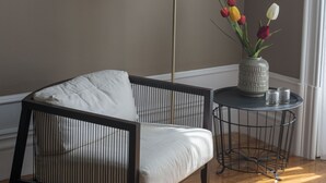 Deluxe Double Room (1) | Living area - Guesthouse Bonjardim Suites (Porto)