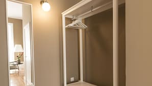 Deluxe Double Room (1) | Room amenity - Guesthouse Bonjardim Suites (Porto)