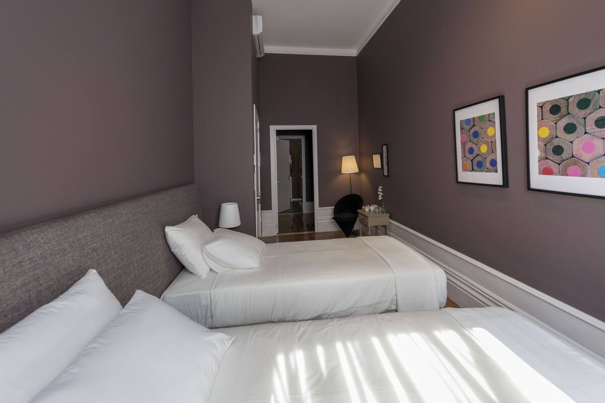 Economy Twin Room (5)