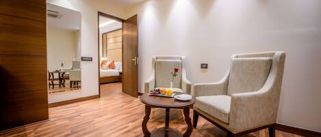 Executive suite, 1 kingsize bed, niet-roken | 1 slaapkamer, luxe beddengoed, bedden met traagschuimmatrassen