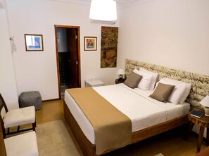 Dobbeltrom – classic | Sengetøy av topp kvalitet, memory foam-senger og minibar