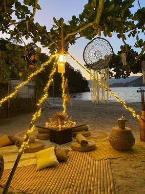 Couples dining - Pousada Vitorino (Angra dos Reis)
