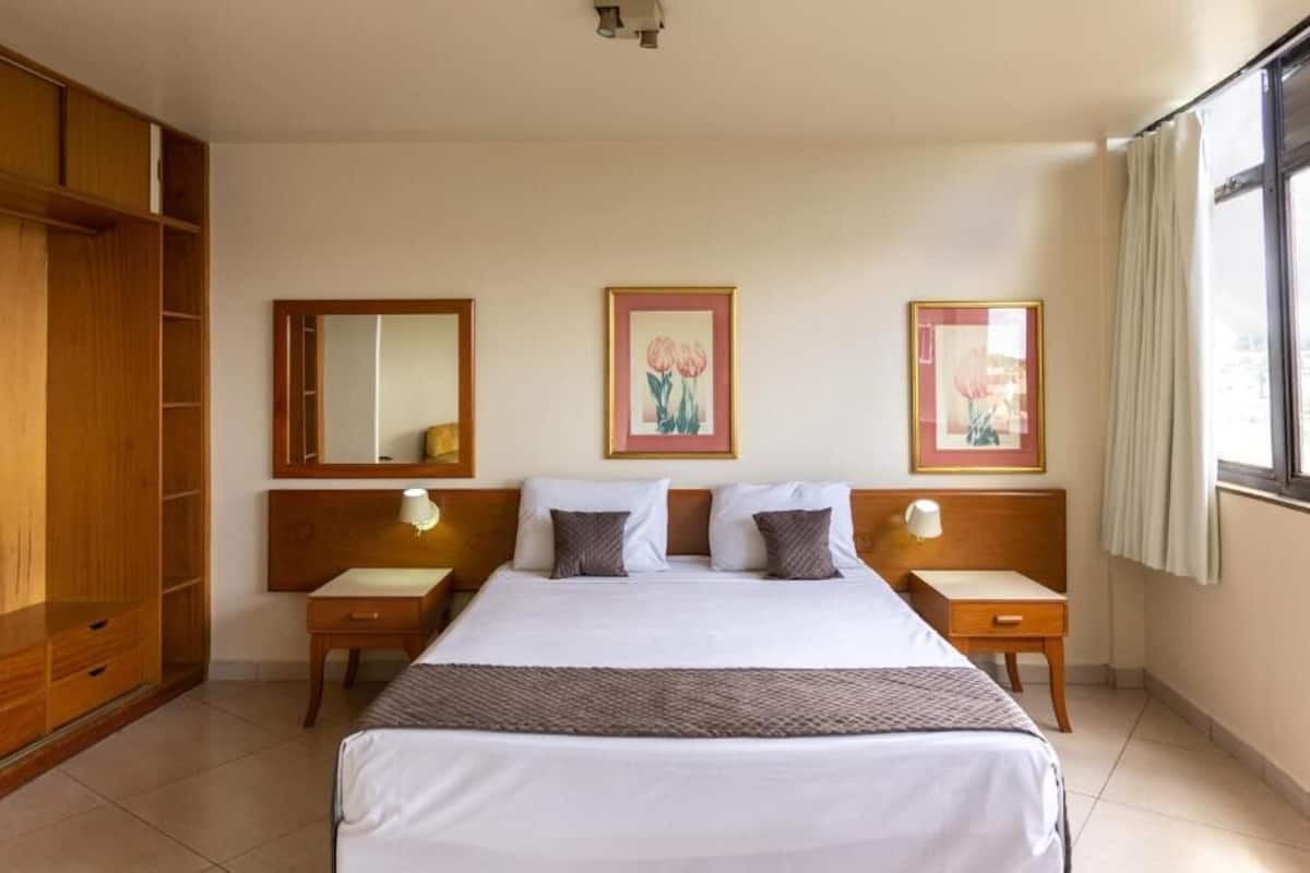 Standard Double Room | Minibar, desk, bed sheets