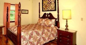 2 bedrooms, bed sheets - Country Cottage by RedAwning (Newport)