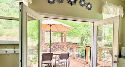 The Fun House! Hot tub, Espresso Bar, Views, Foosball, Fire Pit, More!