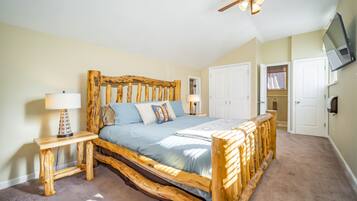 2 bedrooms, desk, iron/ironing board, travel cot