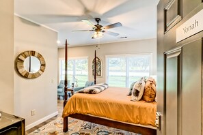 1 bedroom, iron/ironing board, Internet, bed sheets - Downtown Helen suite with flatscreen TV, WiFi, and central AC (Helen)