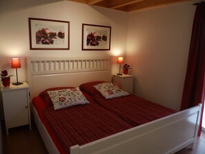 3 bedrooms, iron/ironing board, WiFi