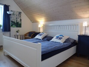 3 bedrooms, iron/ironing board, WiFi