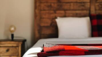 Desk, iron/ironing board, travel cot, free WiFi
