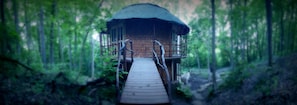 Front of property - Lost River Hostel (West Baden Springs)