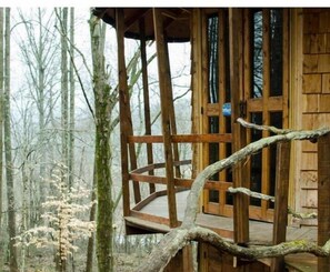 Exterior - Lost River Hostel (West Baden Springs)