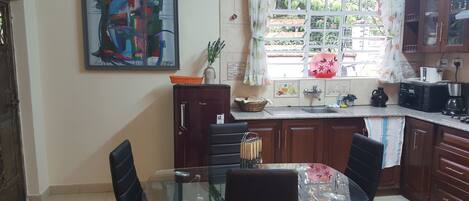Fridge, microwave, coffee/tea maker, electric kettle
