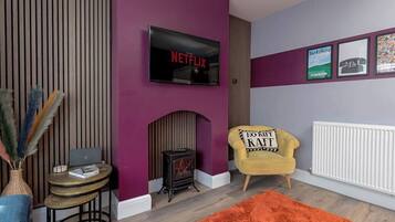 Télévision, cheminée, Netflix, services de streaming