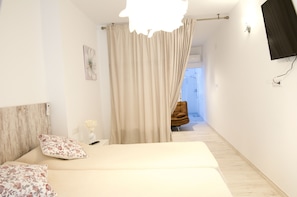 Loft luxo | Cortinas blackout, ferros/tábuas de passar roupa, Wi-Fi de cortesia