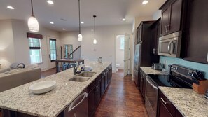 House, 4 Bedrooms | Private kitchen | Fridge, dishwasher