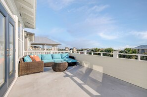 Balcony - Coast is Clear - 17 Trigger Trail by Dune Vacation Rentals (Panama City Beach)