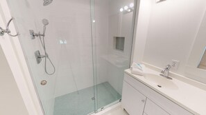 Talo, 1 makuuhuone | Kylpyhuone | Hiustenkuivaaja, pyyhkeet