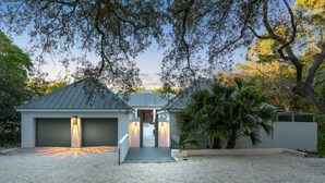 House, 6 Bedrooms | Exterior - Southern Cross - 146 Forest Street by Dune Vacation Rentals (Santa Rosa Beach)