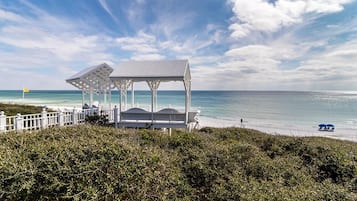 House, 4 Bedrooms | Beach