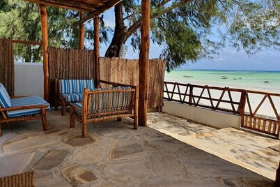 Casa di Lilli - delicious and comfortable beachfront holiday home- Casa Mango