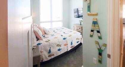 Kuvittele sitä! Upea upouusi, tilava 4BR / 3Ba Luxury Beach Retreat!